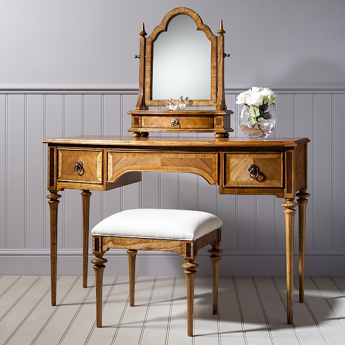 Rembrandt Dressing Table