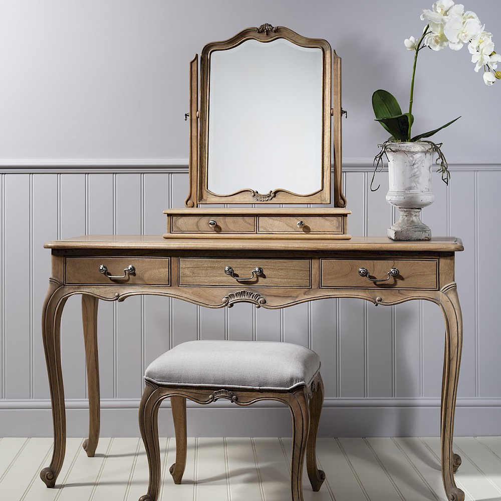 Colonial Mirror