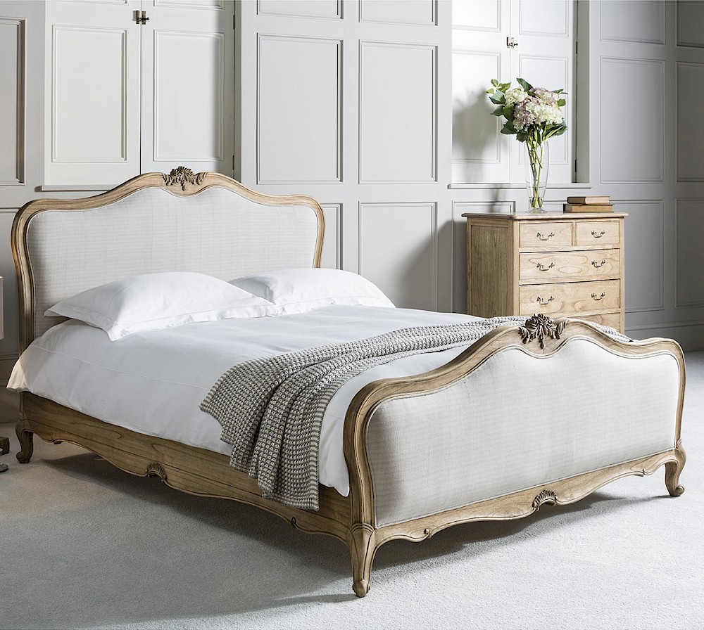 Colonial 5' King Bed, Linen Upholstered