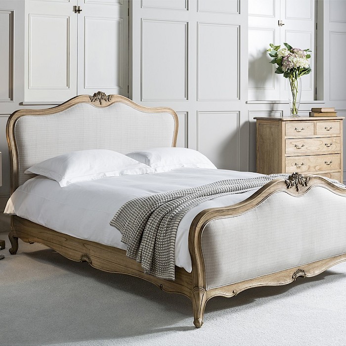 Colonial 5' King Bed, Linen Upholstered